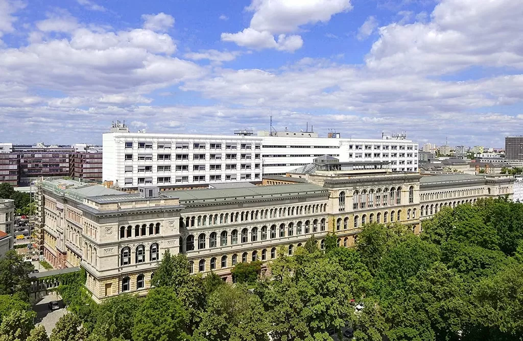 German University Campus For Students Planning To Study Abroad